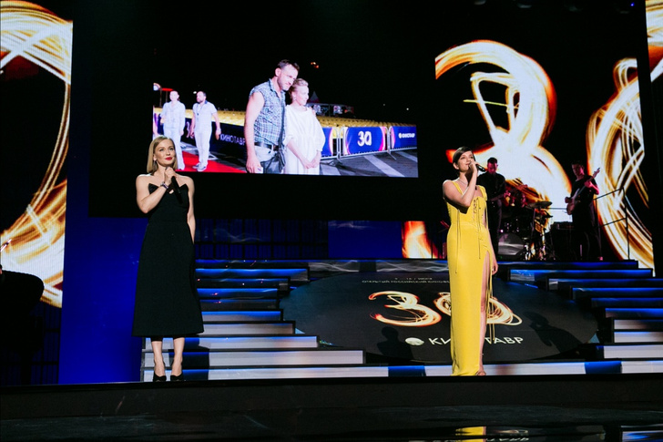 Закрытие «Кинотавра-2019»: Кожевникова, Андреева и другие звезды прошлись по красной дорожке юбилейного фестиваля