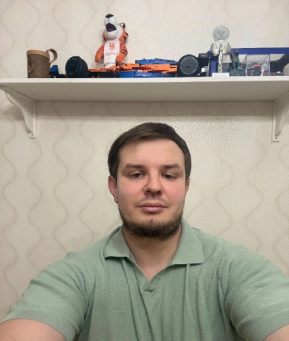 Волгоградца можно смело назвать голосом автогонок для российского зрителя | Источник: социальные сети Романа Кузнецова