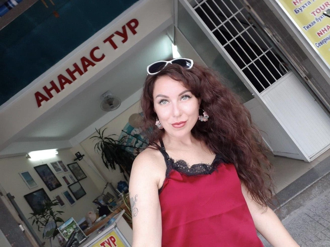 Когда Валентина жила в Нячанге, она работала в туристической фирме. После ковида многие офисы закрылись и остались единицы | Источник: личный архив Валентины Лемяговой