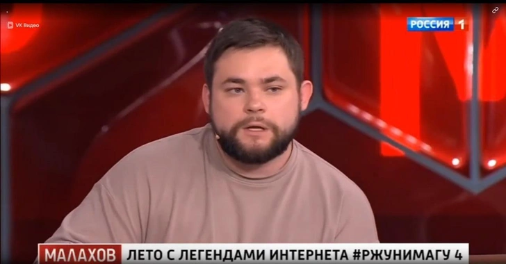 Илья Назаров работает менеджером по туризму