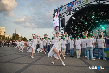 Выступление творческих коллективов | Источник: Александр Ощепков / NGS.RU