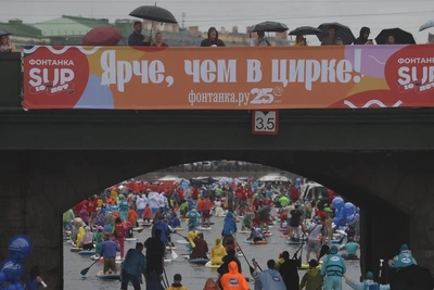 SUP-фестиваль в Петербурге: 10 000 участников, костюмы и анонс 2026