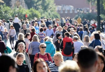 «А русских врачей, что, нет?»: с какими проблемами в коммуникации сталкиваются мигранты