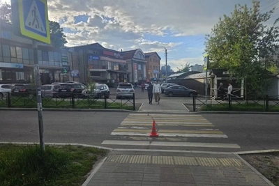 Двух девочек на электросамокате сбили в Иркутске