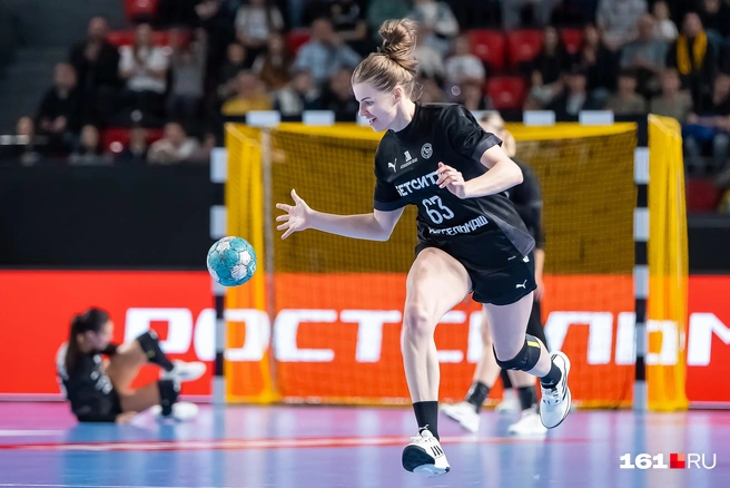 Во втором тайме ростовчанки подряд не реализовали два выхода 1 на 1 | Источник: Евгений Вдовин / 161.RU