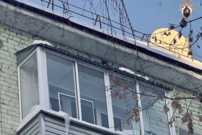 Директора УК в Кирове обвинили из-за травмы девочки снегом