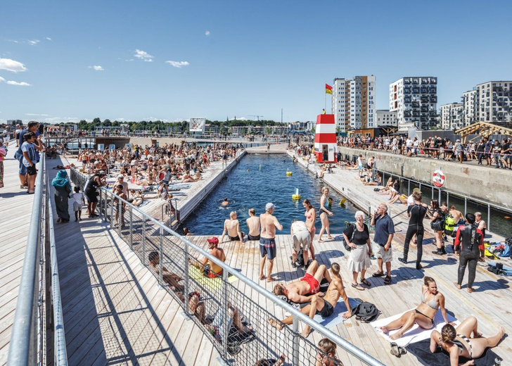 Гавань-бассейн Бьярке Ингельса в Дании (фото 3)