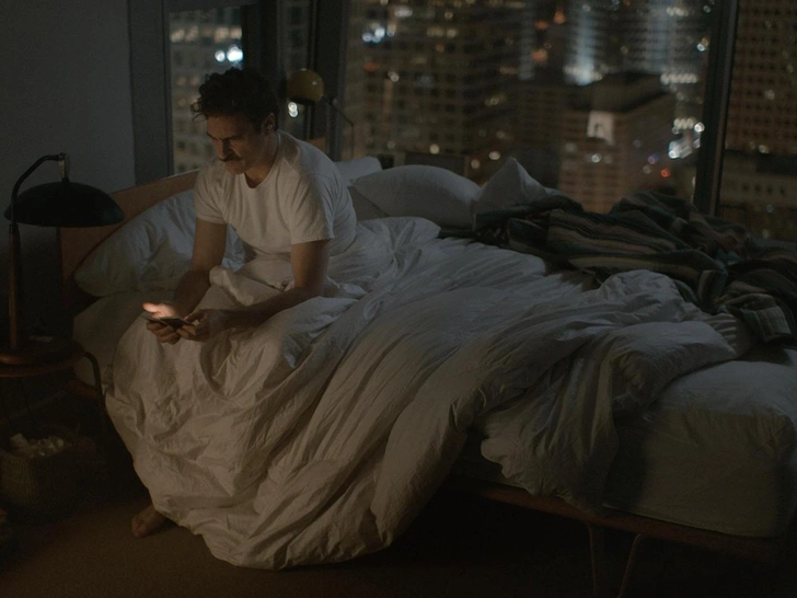 Кадр из фильма «Она» (2013). | marieclaire.ru