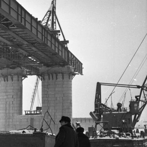 Строительство началось в 1972-м. Омичи ждали новый мост шесть лет | Источник: Александр Чепурко / pastvu.com