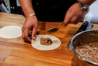 Court shuts down Saratov cafe for two weeks over foreign chef