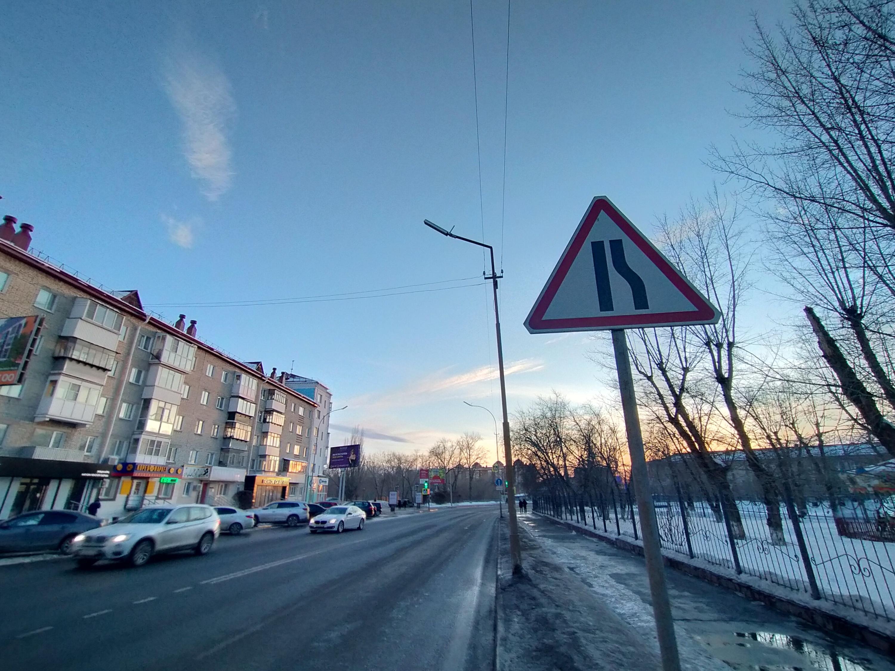 В Кургане водители не замечают дорожный знак у детского парка - 28 февраля  2024 - 45.ру