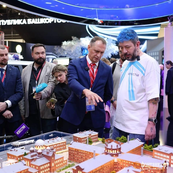 Макет «Крестов» на петербургском стенде | Источник: Дарья Драй / FONTANKA.RU