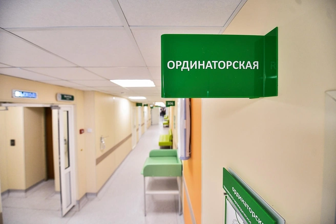 Люди обращались с различными проблемами | Источник: Артём Устюжанин / E1.RU