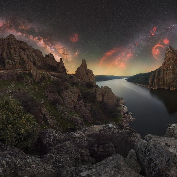 Источник: Luis Cajete / Milky Way Photographer of the Year 2026