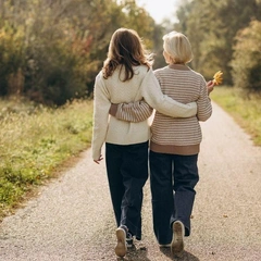 К чему снится мама — толкование по соннику