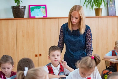 Зарплаты ростовских учителей ниже среднего