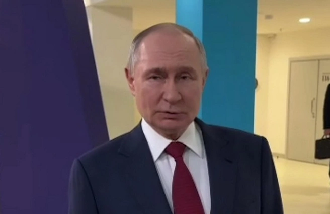 Путин вышел к прессе после разговора с Трампом и рассказал о перспективах прекращения огня на Украине | Источник: Зарубин / Телеграм