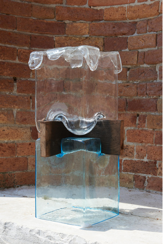 Venezia: вазы и объекты из коллаборации Drozhdini и Wave Murano Glass
