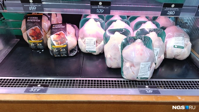 Полка в «Калине-Малине» | Источник: Стас Соколов / NGS.RU