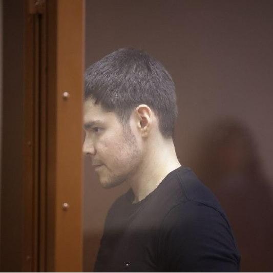 Аяза Шабутдинова, обвиняемого в мошенничестве, посадили в тюрьму на 7 лет: последнее слово коуча