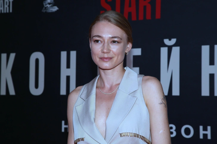 Оксана Акиньшина | www.starhit.ru