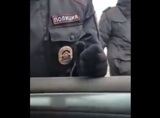 Беседа водителя с сотрудником ГИБДД о нарушении самоизоляции попала на видео | ya62.ru