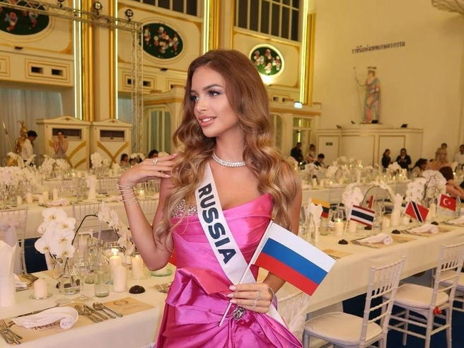 Анастасия на себе прочувствовала, что конкурс красоты — это не только про моду и стиль, но и про постоянное давление | Источник: anastasia_venza / Instagram.com (экстремистская организация, деятельность запрещена на территории РФ)