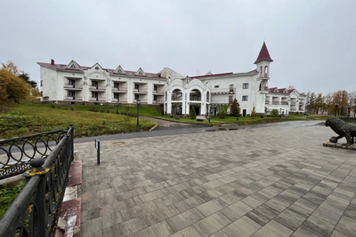 В Ярославской области продают гостиничный комплекс с землей