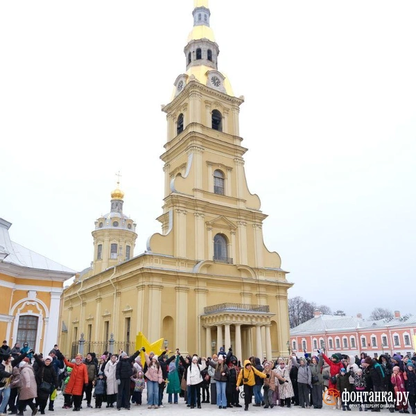 В Петропавловской крепости — Масленица. Ждем гигантский блинный пирог | Источник: Анжела Мнацаканян / «Фонтанка.ру»