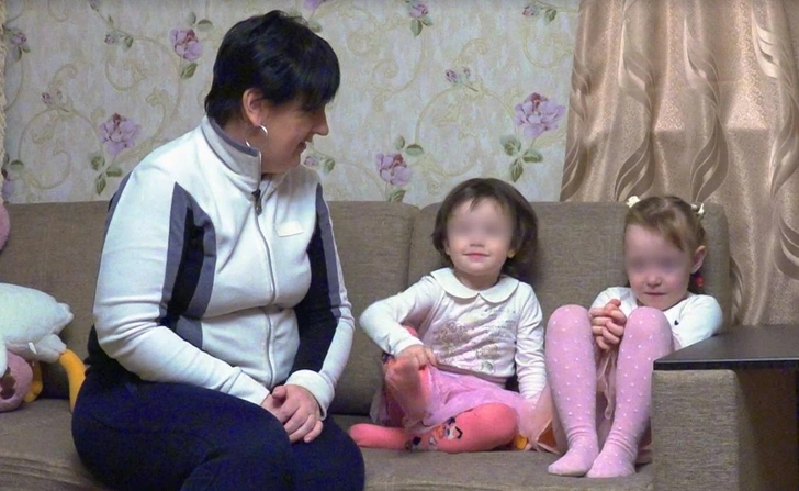 Наталия Кошелева с внучками