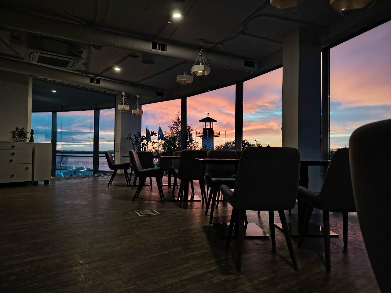 Кафе «Монако» в Екатеринбурге закрылось, оставив клиентов без предоплаты