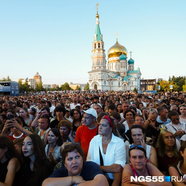 На огромной площади не было свободного места | Источник: Кирилл Башинский / NGS55.RU