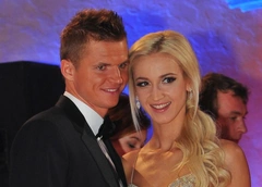 Роскошный особняк, который Тарасов и Бузова строили для счастливой семейной жизни, сдают в аренду: сутки за 16 тысяч