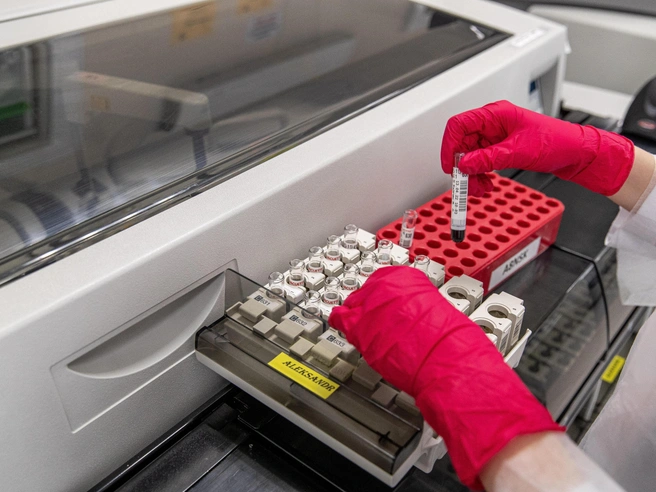 Внезапная резкая слабость и спутанность сознания служат сигналами для немедленного обращения за медицинской помощью. | Источник: Александр Ощепков / NGS.RU