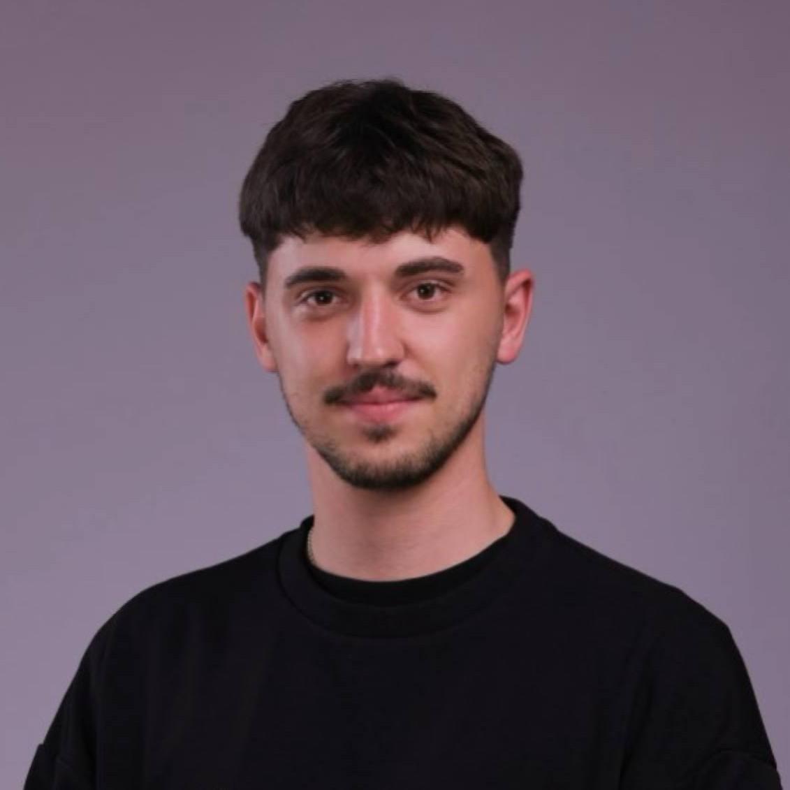 Андрей Черняков