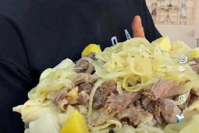 Volgograd 'Village Lad' Shares Simple Homemade Beshbarmak Recipe