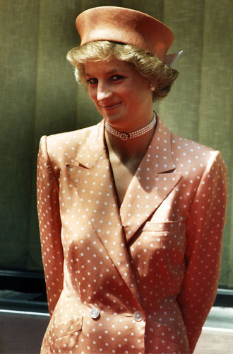 1988Диана во время визита президента Турции в Лондон, 12 июля 1988 года.