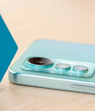 Крутой смартфон Xiaomi 12 рекордно подешевел