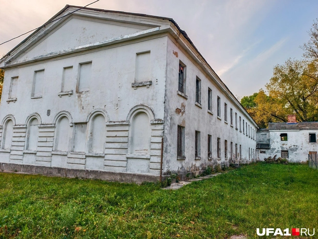 Одно из зданий казарм | Источник: Булат Салихов / UFA1.RU