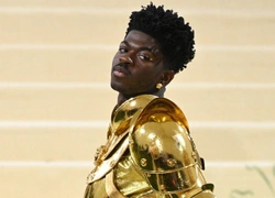 Эпатажному поп-исполнителю Lil Nas X грозит до 12 лет тюрьмы после инцидента в Лос-Анджелесе