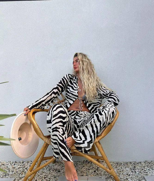 Вместо наскучившего леопарда: как носить самый модный принт сезона — зебру