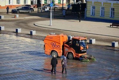 Костромские дорожники активизировали мойку улиц