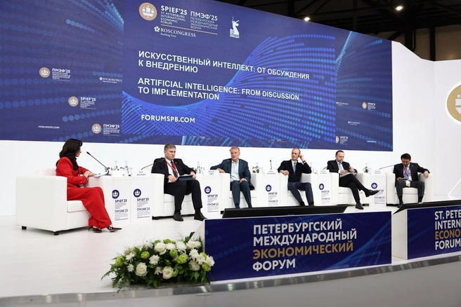 Герман Греф выступил на сессии «Искусственный интеллект: от обсуждения к внедрению» | Источник: Сбербанк