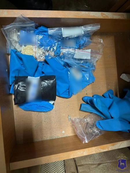 Так выглядел один из ящиков стола бывшего педагога | Источник: ГУ МВД России по Самарской области