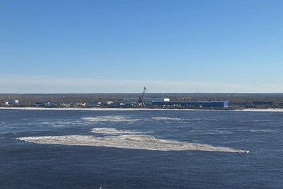 В Архангельске на Северной Двине начался ледоход