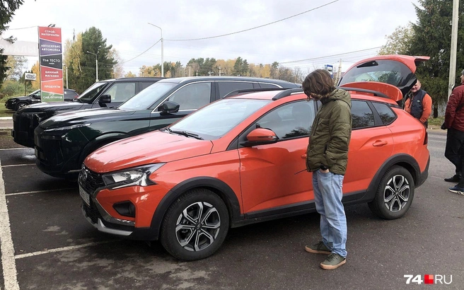 Выбирать «Искру» или «Весту»? Вопрос на уровне нюансов, потому что глобально машины получились очень похожи | Источник: Артем Краснов