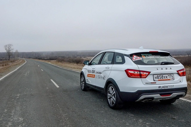 Lada Vesta все ближе к лидерству на рынке: по итогам ноября она стала второй по популярности моделью, опередив Granta. Лидером остается KIA Rio | Источник: Артем Краснов