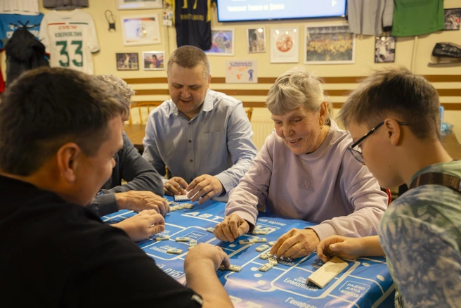  В основном в соревнованиях участвовали семейные команды  | Источник: «Радио Дача», фотограф Максим Майер