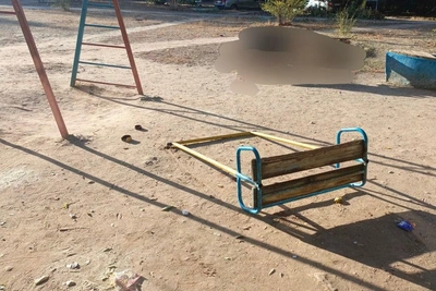 Две девочки сорвались с качелей в Волгограде