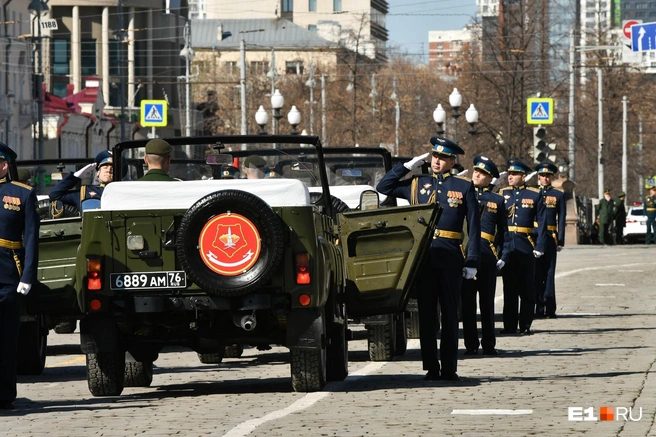 30 апреля военные будут репетировать в центре | Источник: Артём Устюжанин / E1.RU